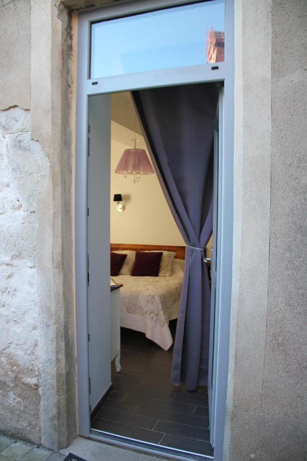 Chateau Besson Desertines  Экстерьер фото
