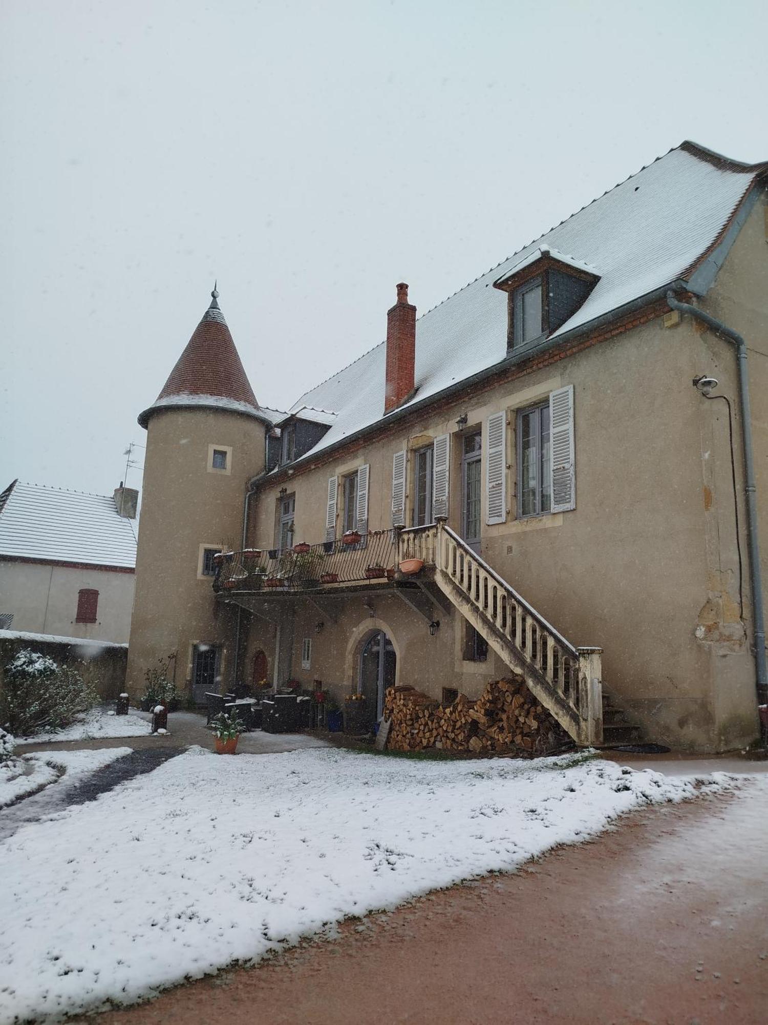Chateau Besson Desertines  Экстерьер фото